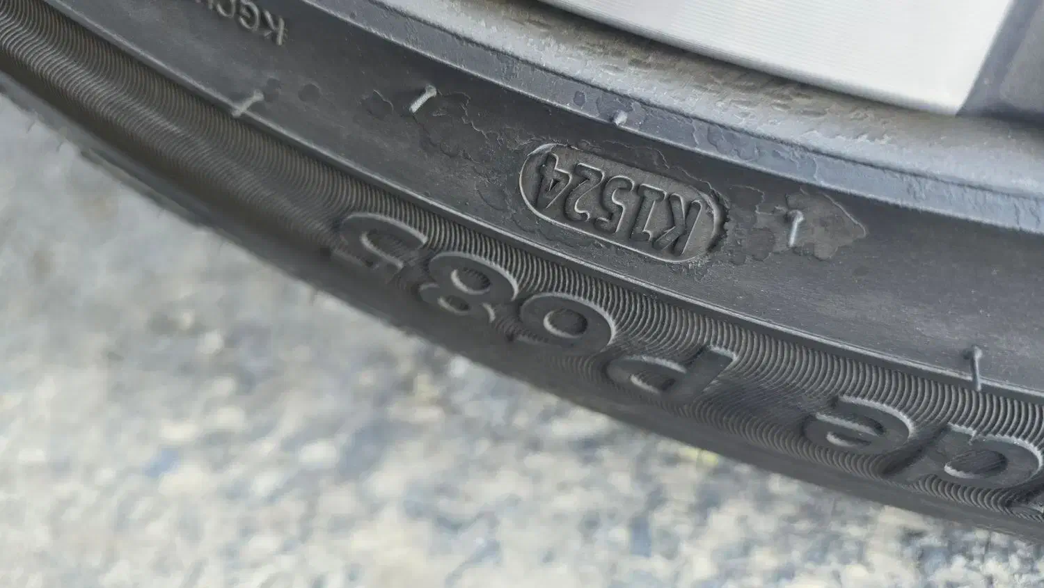 لاستیک ماشین آریزو 6 و 5|قطعات یدکی و لوازم جانبی|بندر امام خمینی, |دیوار