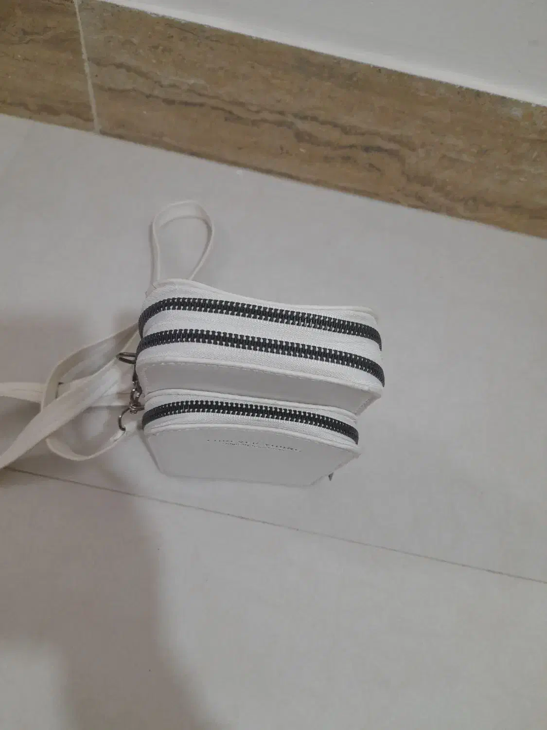 دو عدد کیف نو|کیف، کفش، کمربند|بروجرد, |دیوار