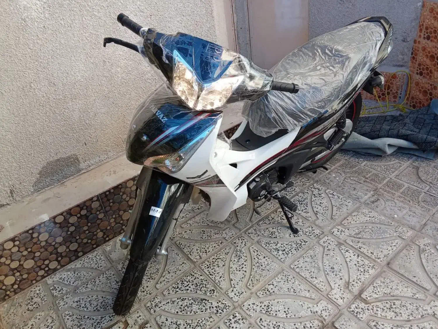 موتور لاکی ( بیکلاج)|موتورسیکلت|بیرجند, |دیوار