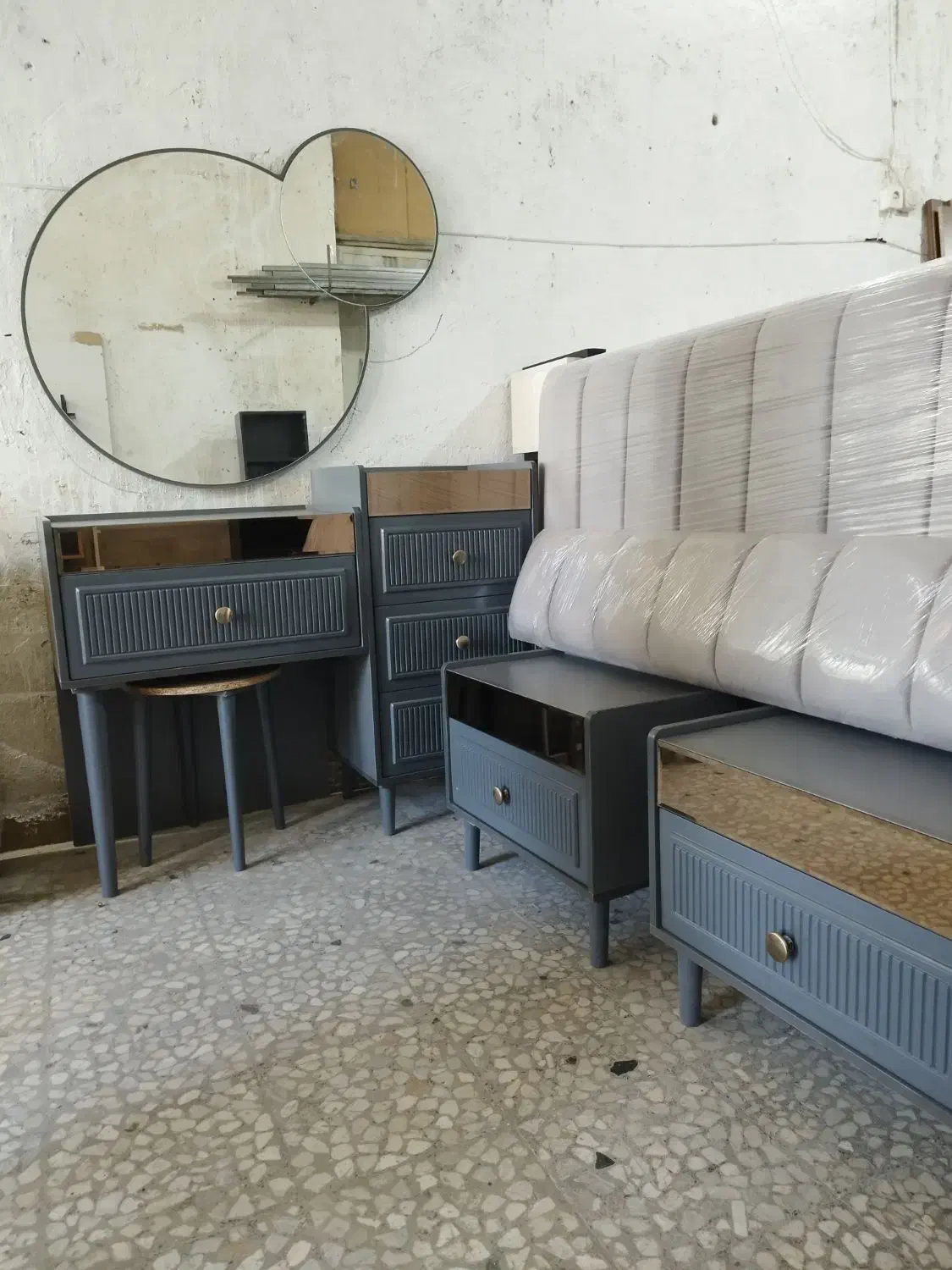 سرویس عروس مدل ویونا|تخت و سرویس خواب|اصفهان, رهنان|دیوار