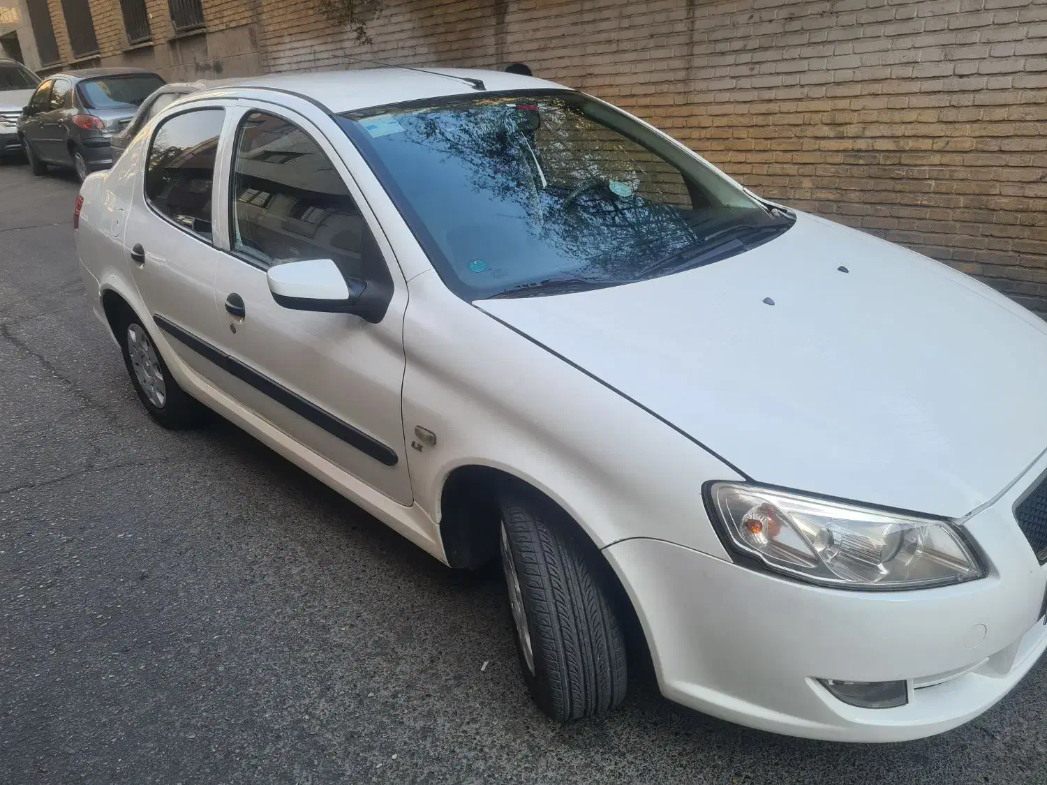 رانا ۹۳ بدون رنگ بدون خط و خش|خودرو سواری و وانت|تهران, هروی|دیوار