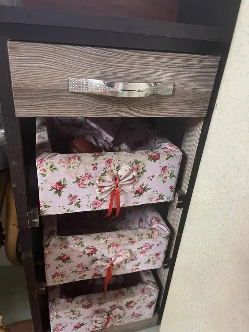 ویترین میز تلویزیون و کشو برای جای سیب زمینی پیاز|بوفه، ویترین، کنسول|قشم, |دیوار