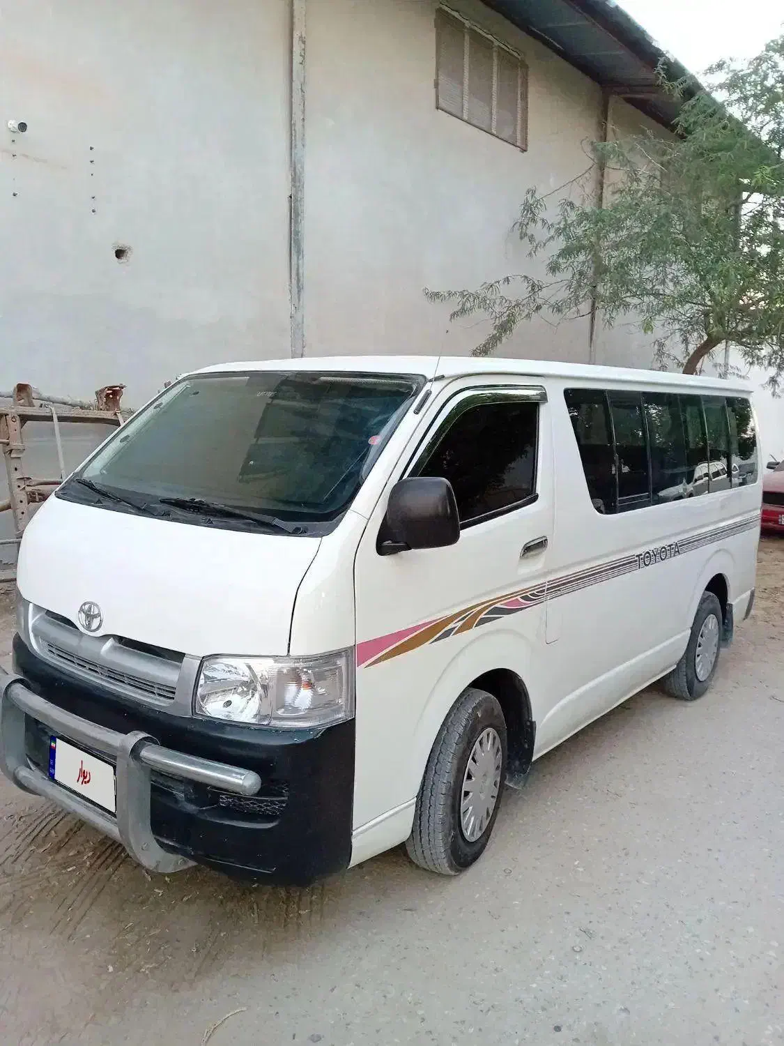 تویوتا هایس|خودرو سواری و وانت|قشم, |دیوار