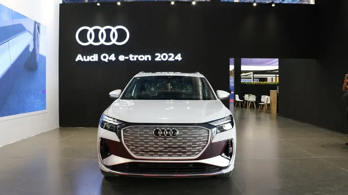 آئودی Q4|خودرو سواری و وانت|تهران, حکمت|دیوار