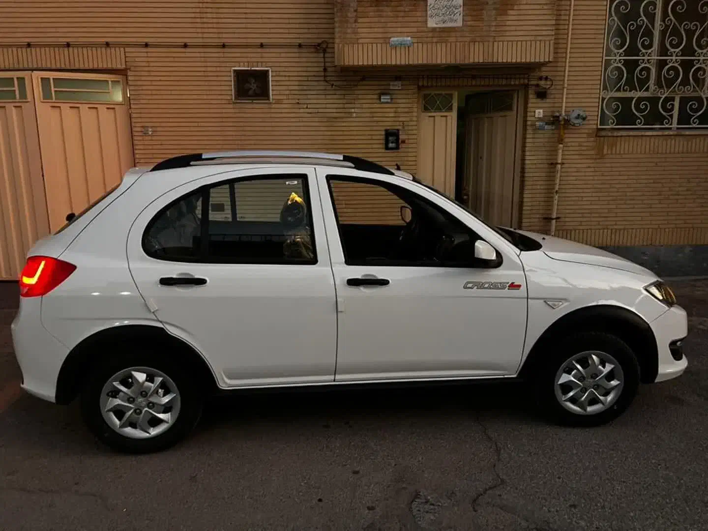 کوئیک ۱۴۰۴|خودرو سواری و وانت|خمینی‌شهر, |دیوار