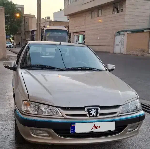 پژو پارس مدل 82 در حد عالی کاملا خانگی|خودرو سواری و وانت|شیراز, عادل آباد|دیوار