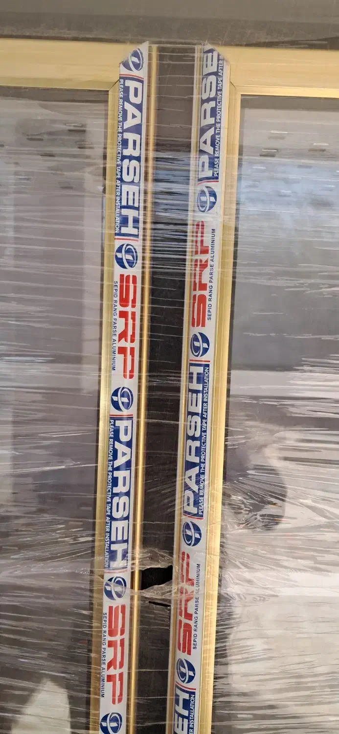 یک عدد frzer دو درب اکبند زیر فی|ماشین‌آلات صنعتی|بیرجند, |دیوار