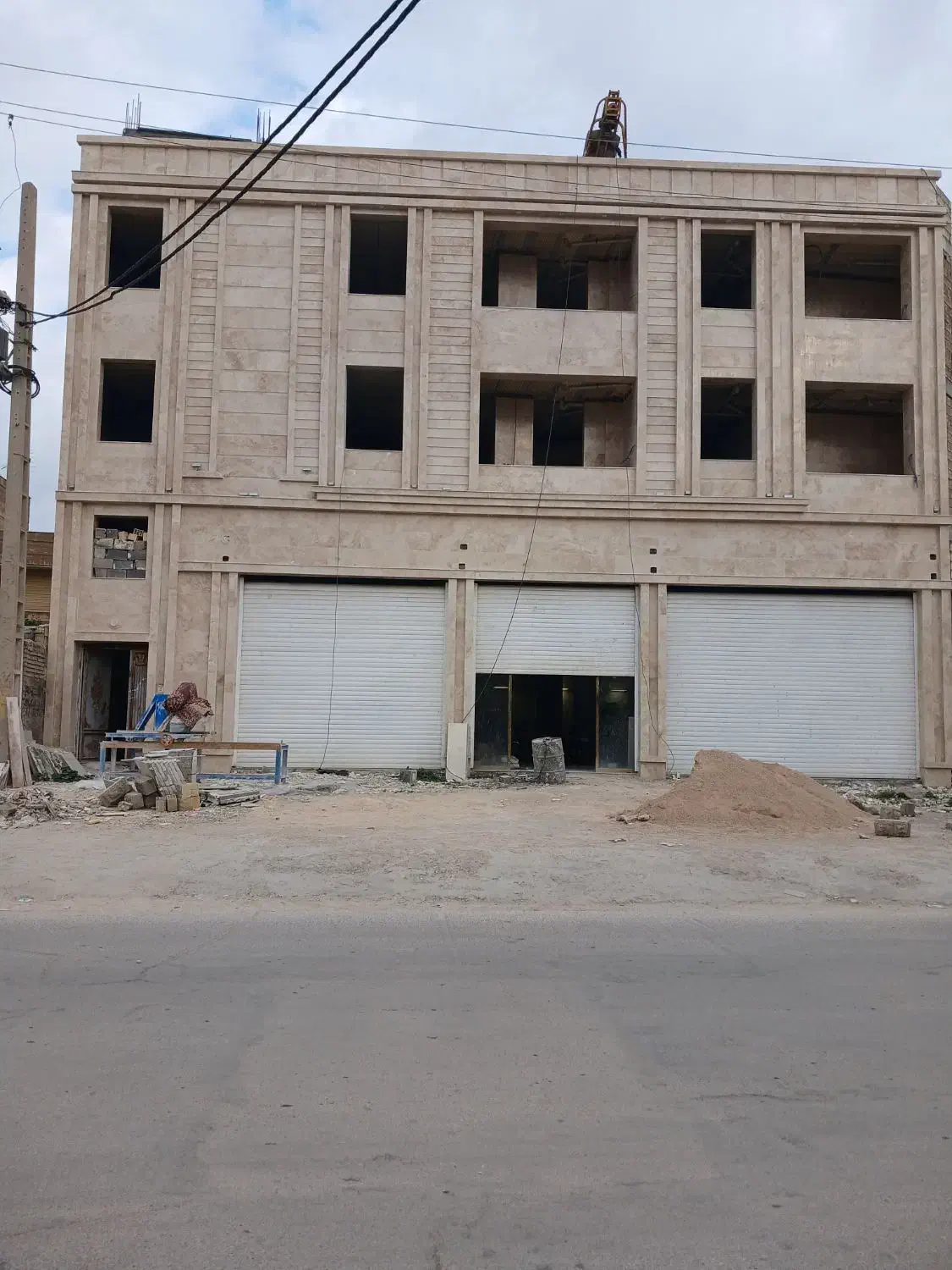 اجرای سنگ، سرامیک، آجر نما،پله، بدنه|خدمات پیشه و مهارت|ایذه, |دیوار