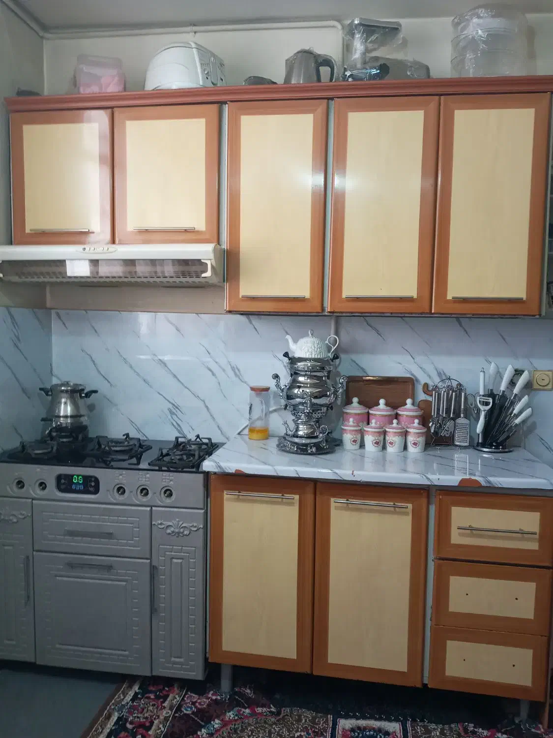 کابینت اهنی و هود سینگ|کتابخانه، شلف، قفسه‌های دیواری|گلستان (تهران), |دیوار