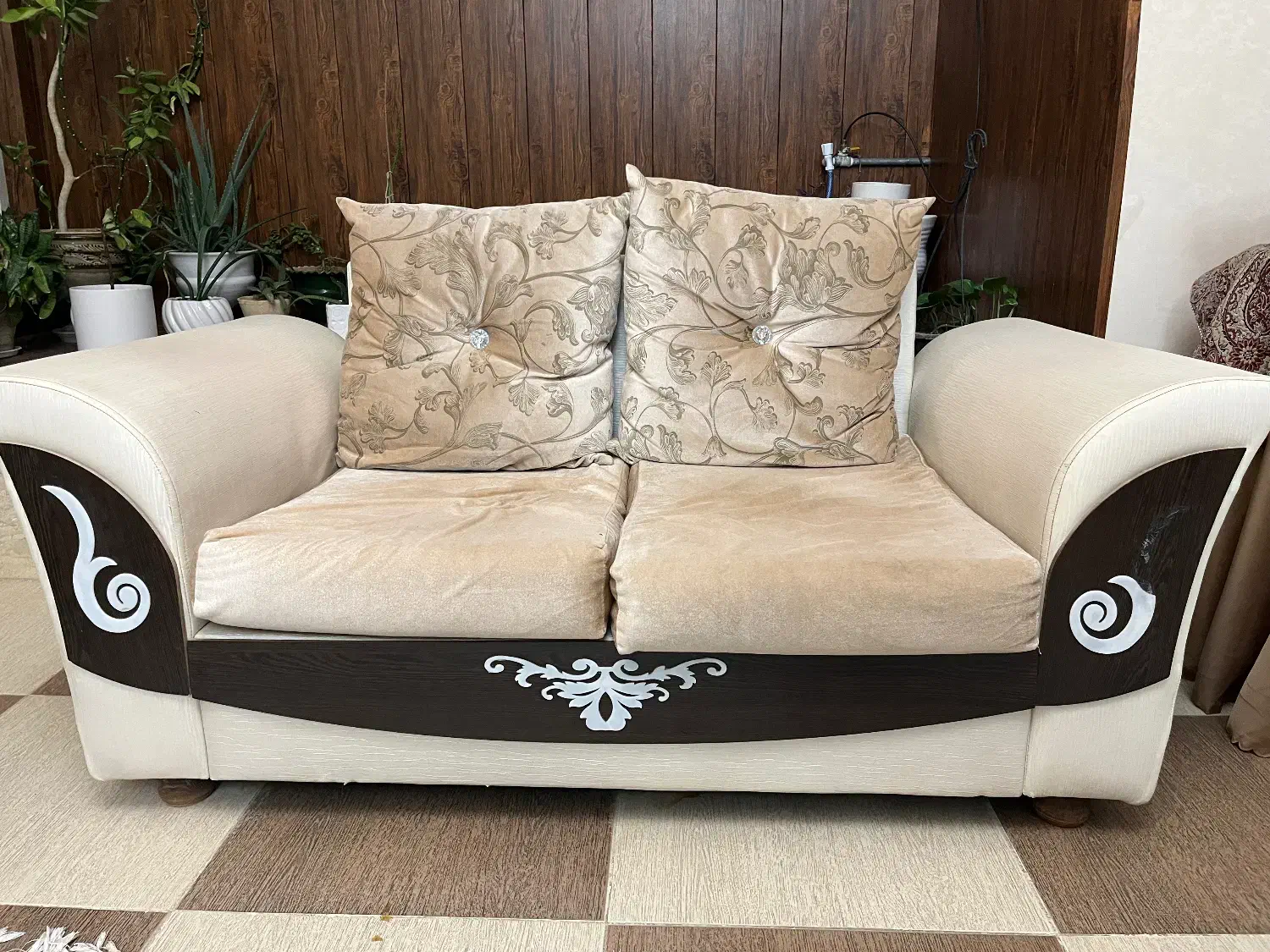 مبل ۷ نفره دست دوم سالم|مبلمان خانگی و میز عسلی|اقلید, |دیوار