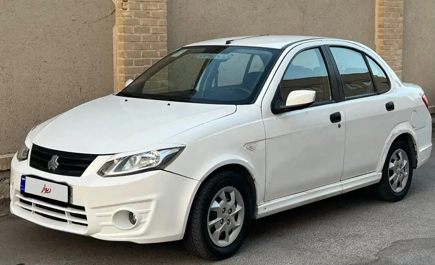 ساینا مدل ۹۵|خودرو سواری و وانت|نائین, |دیوار