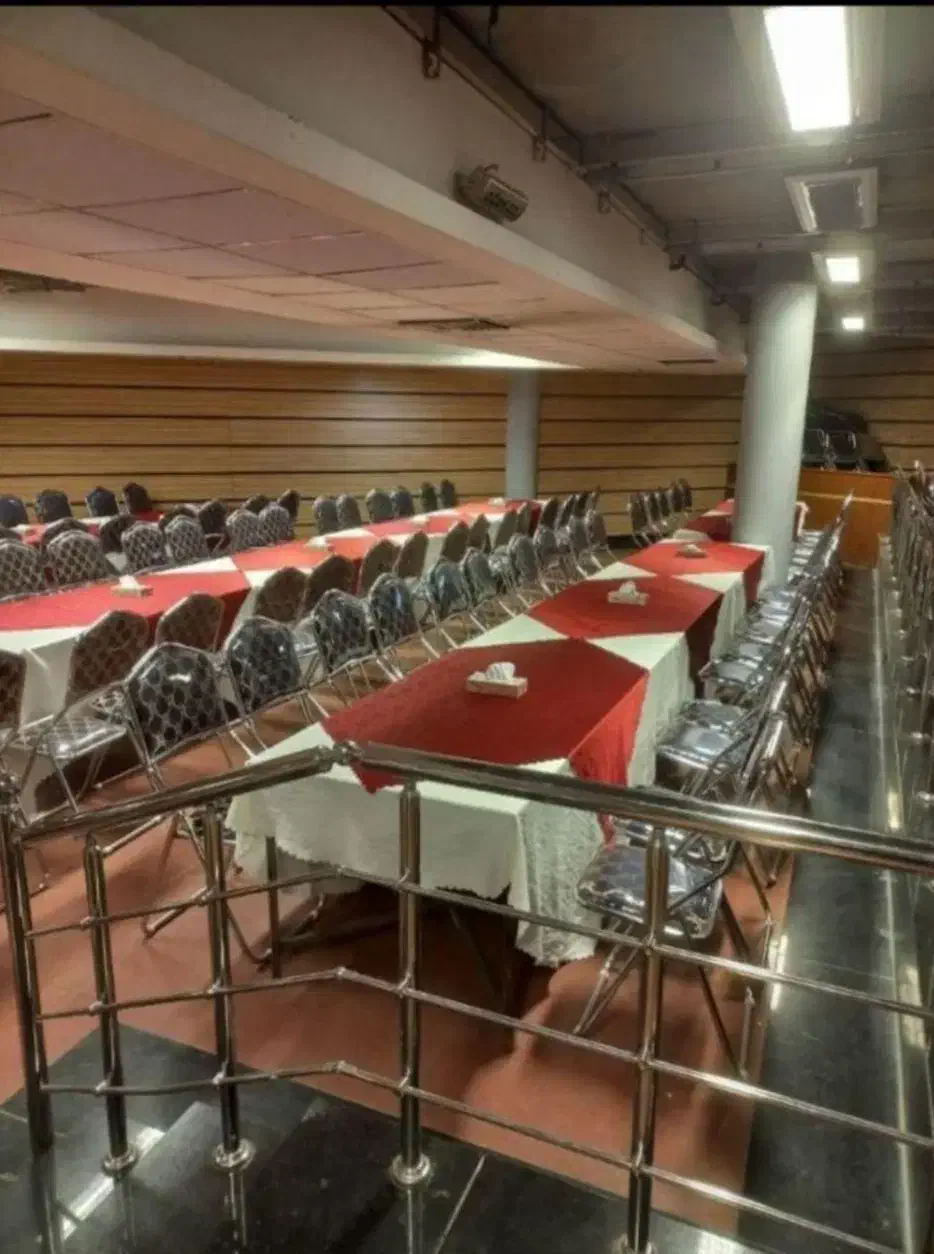 اجاره صندلی تاشو VIP میز شام مراسماتی|خدمات پذیرایی، مراسم|زاهدان, |دیوار