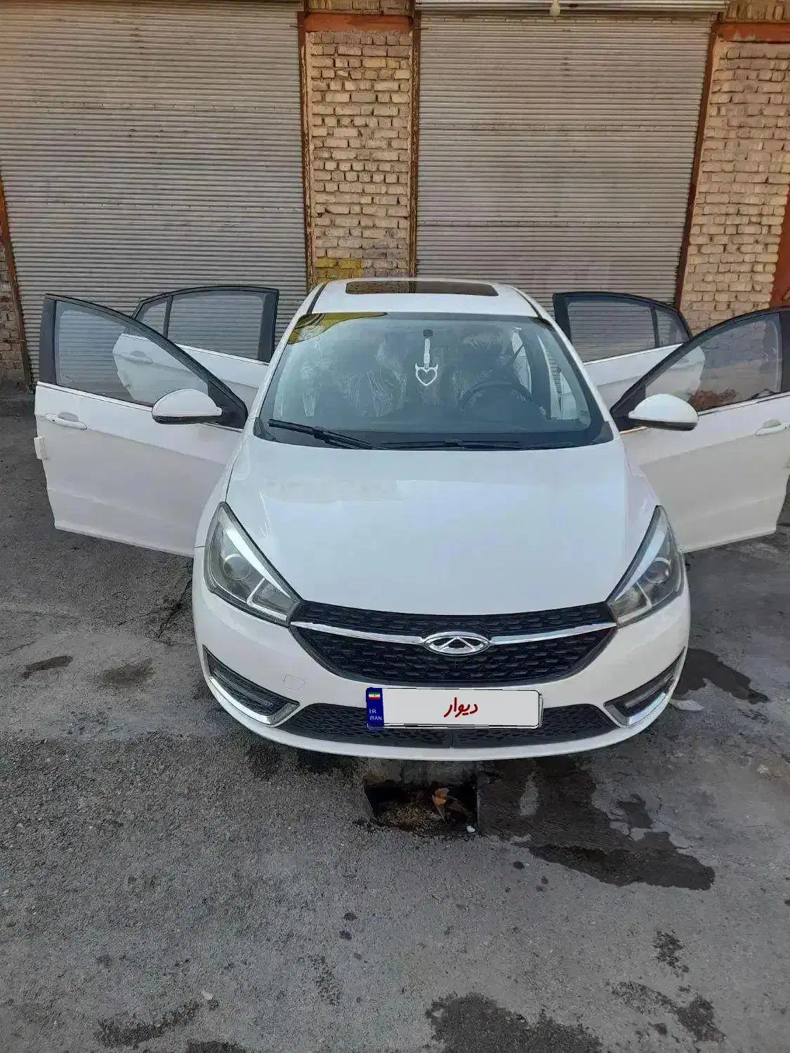 چری اریزو ۵اتوماتیک مدل ۹۶ترخیصی ۹۷عروسک ۸۲کار|خودرو سواری و وانت|کرمانشاه, |دیوار