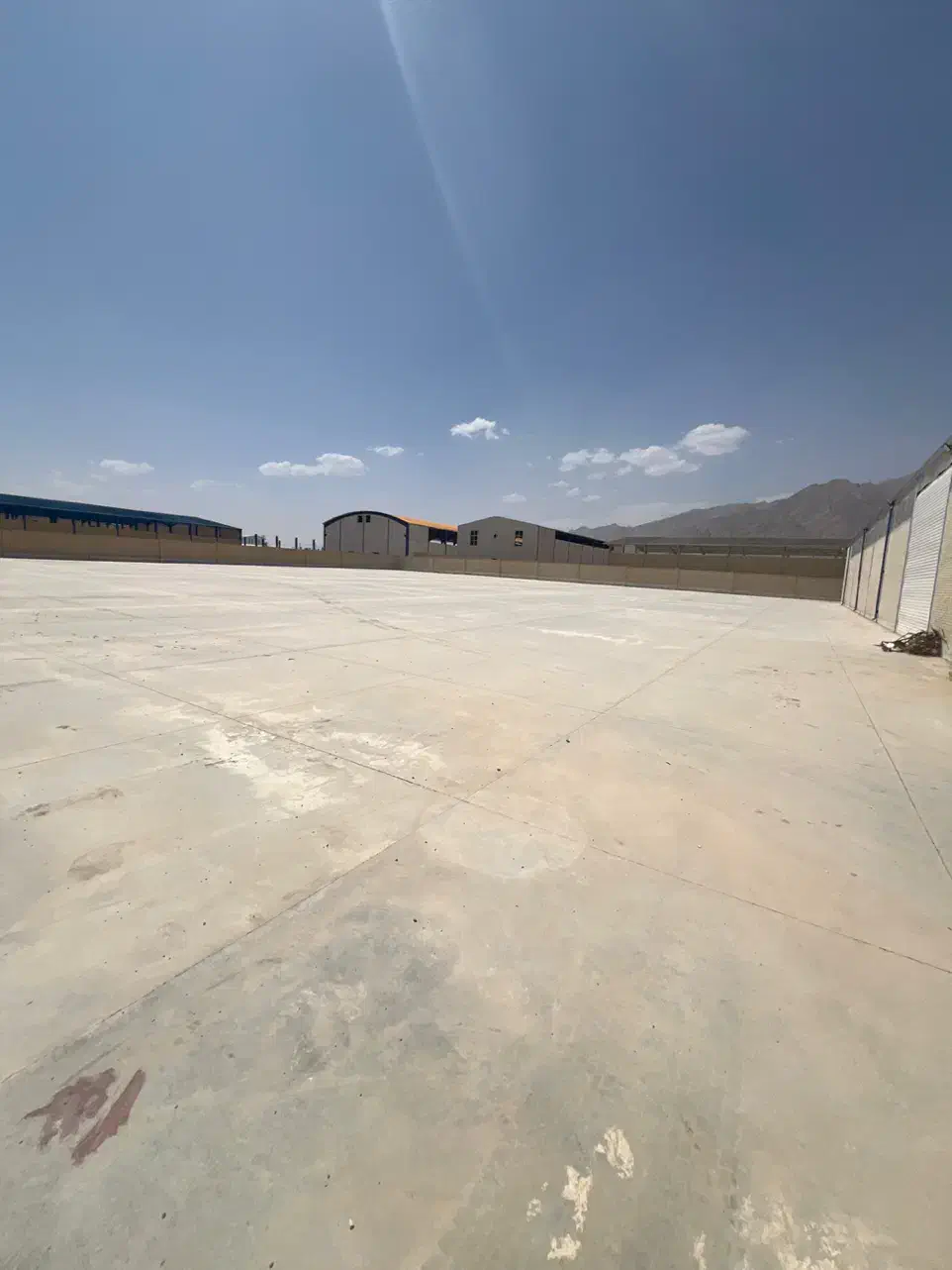 اجاره سوله ۱۱۰۰متری(یزد مهر )|اجارهٔ دفتر صنعتی، کشاورزی، تجاری|یزد, |دیوار