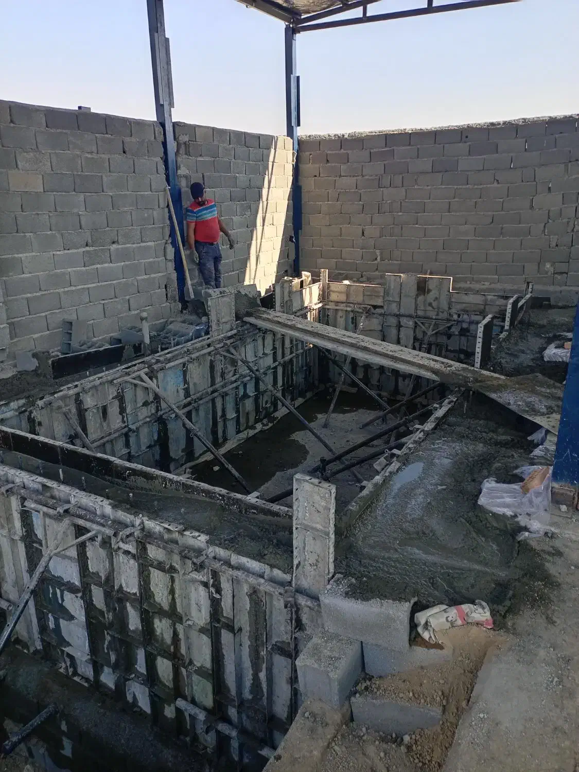 اجرای استخر 0تا 100 اجرای سازه های بتن تهران وحومه|خدمات پیشه و مهارت|شهریار, فرارت|دیوار