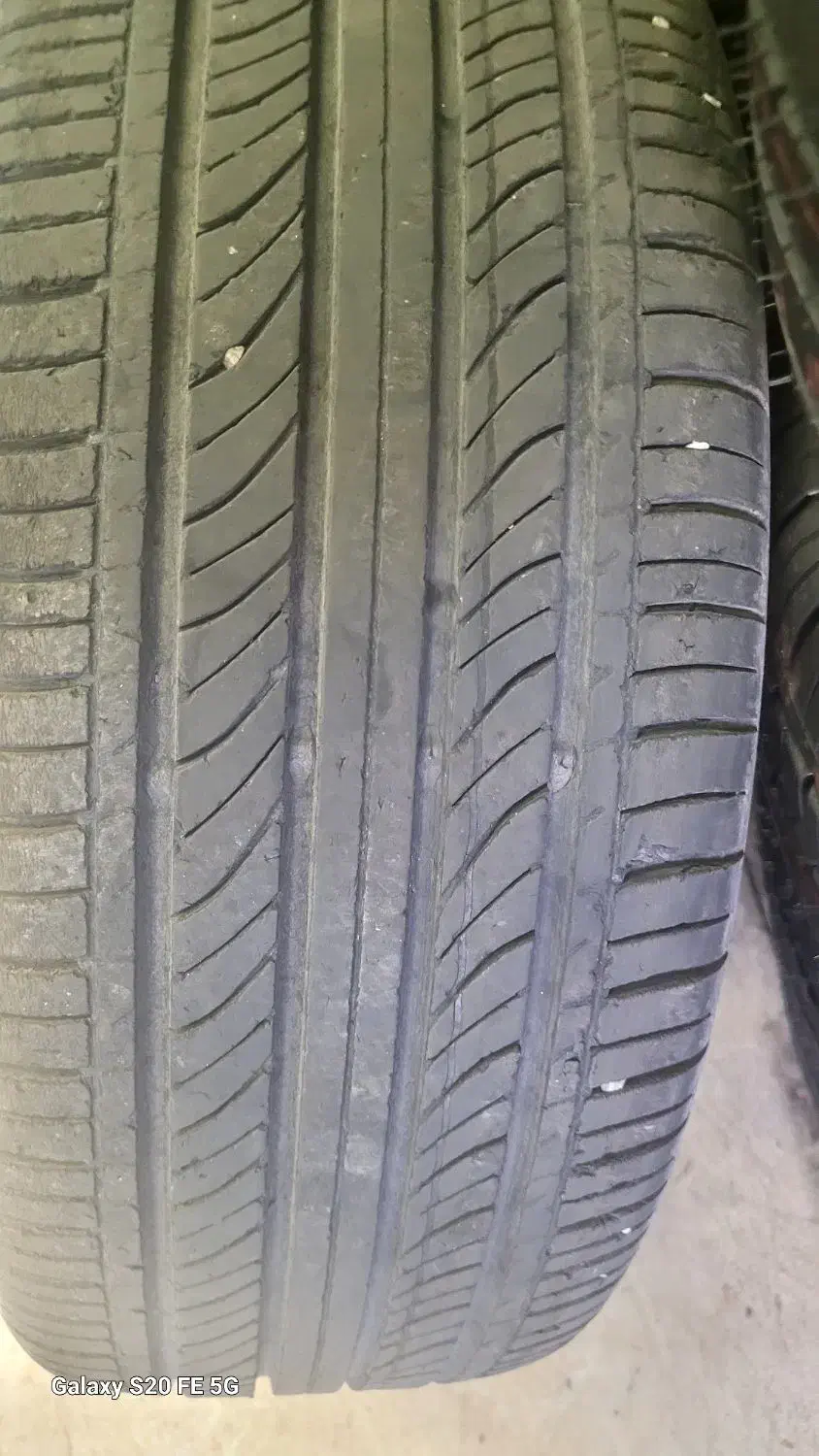 ۴حلقه لاستیک جی تی چینی ۲۰۵/۵۵/R17|قطعات یدکی و لوازم جانبی|بومهن, |دیوار