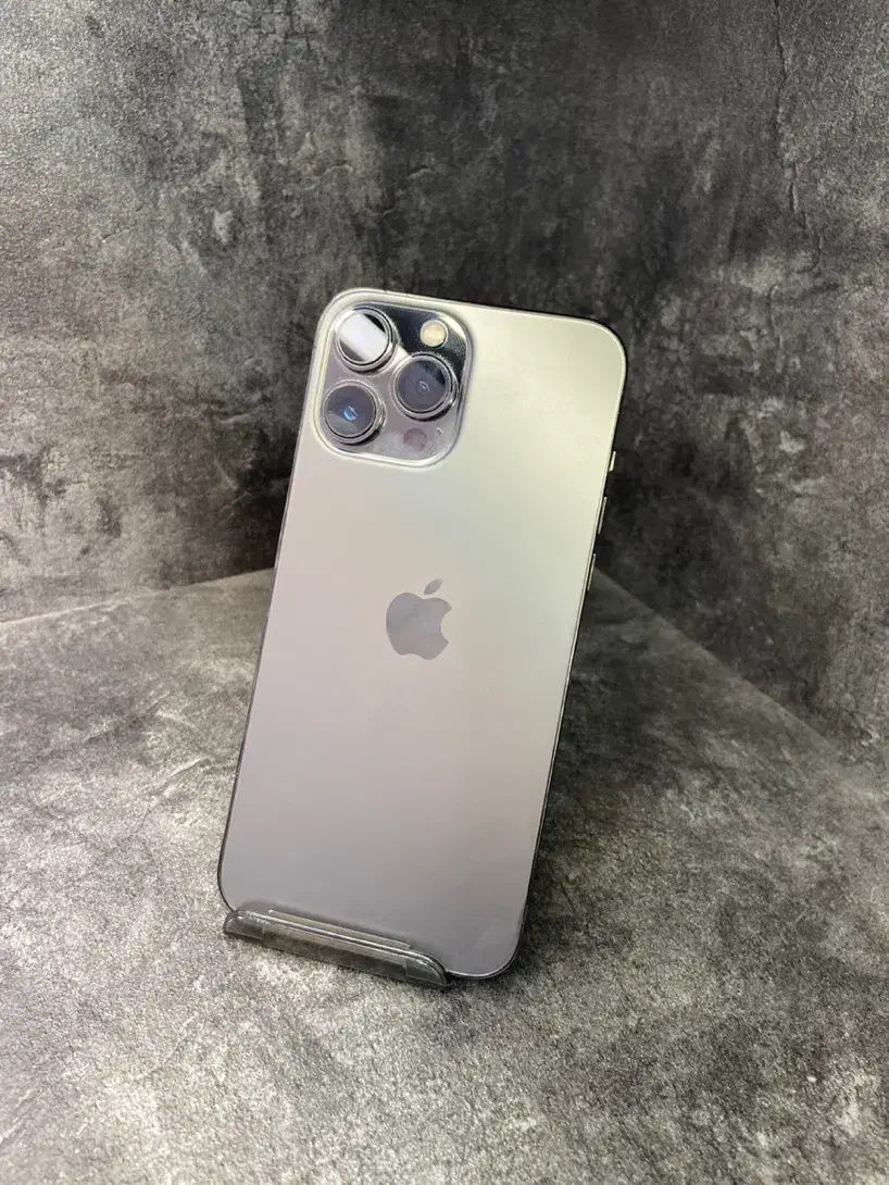 اپل ایفون iPhone ۱۳ پرومکس معاوضه و اقساط پاییزه|موبایل|اصفهان, احمدآباد|دیوار