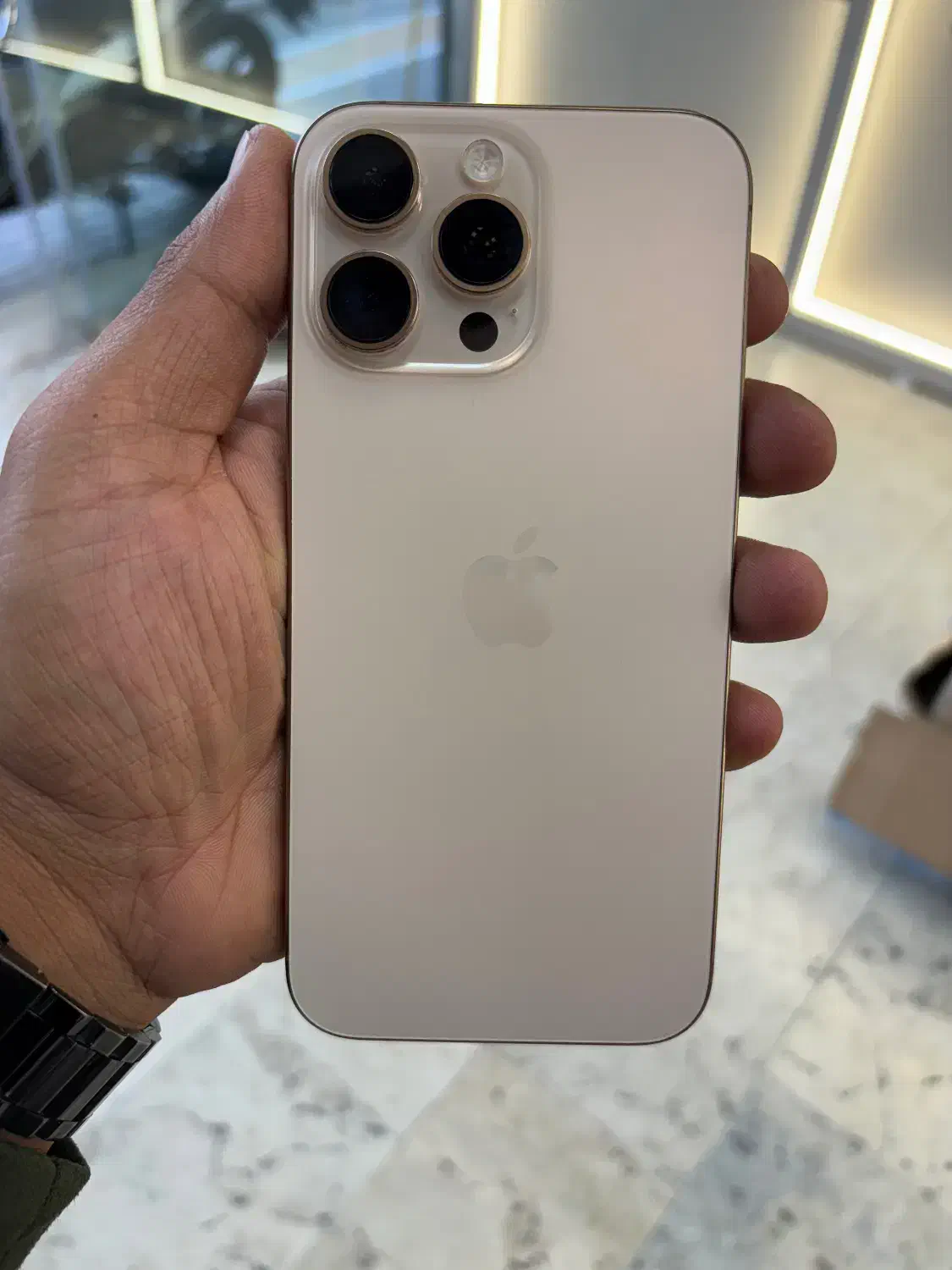 آیفون ۱۶ پرومکس ریجستر در حد|موبایل|مشهد, فرهنگیان (شهرک غرب)|دیوار