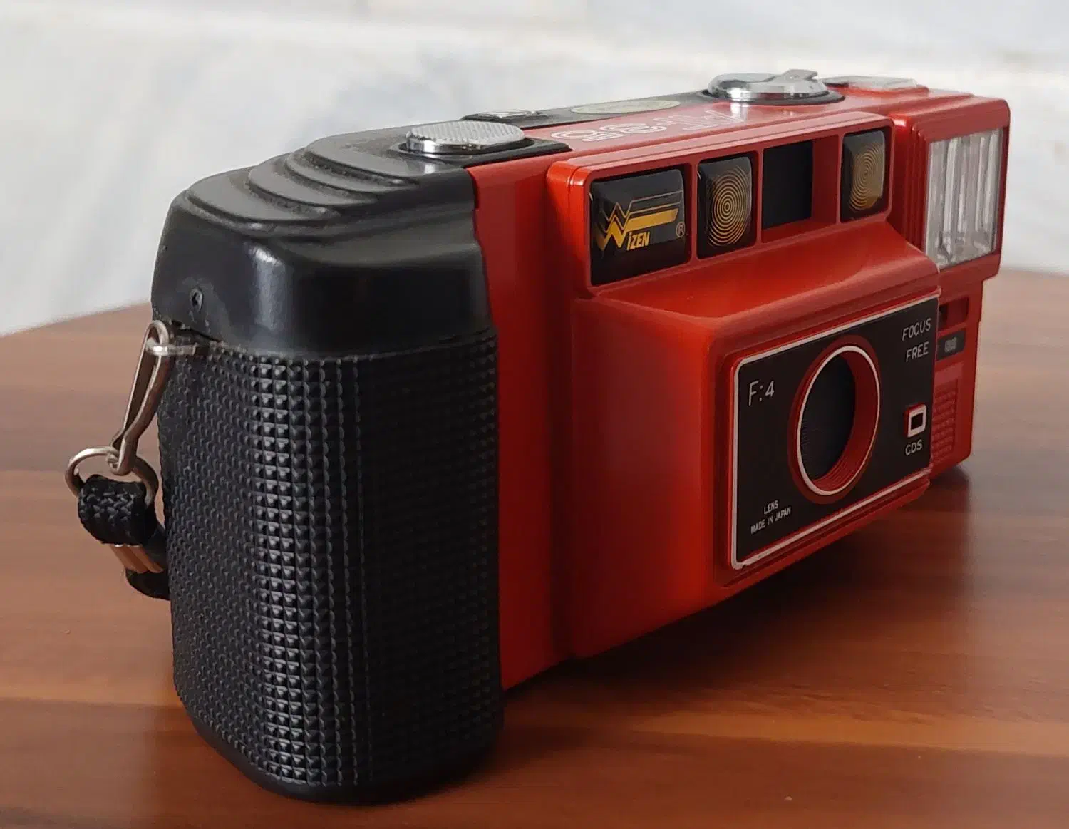 دوربین عکاسی قدیمی کلکسیونی|دوربین عکاسی و فیلم‌برداری|قم, نخودی|دیوار