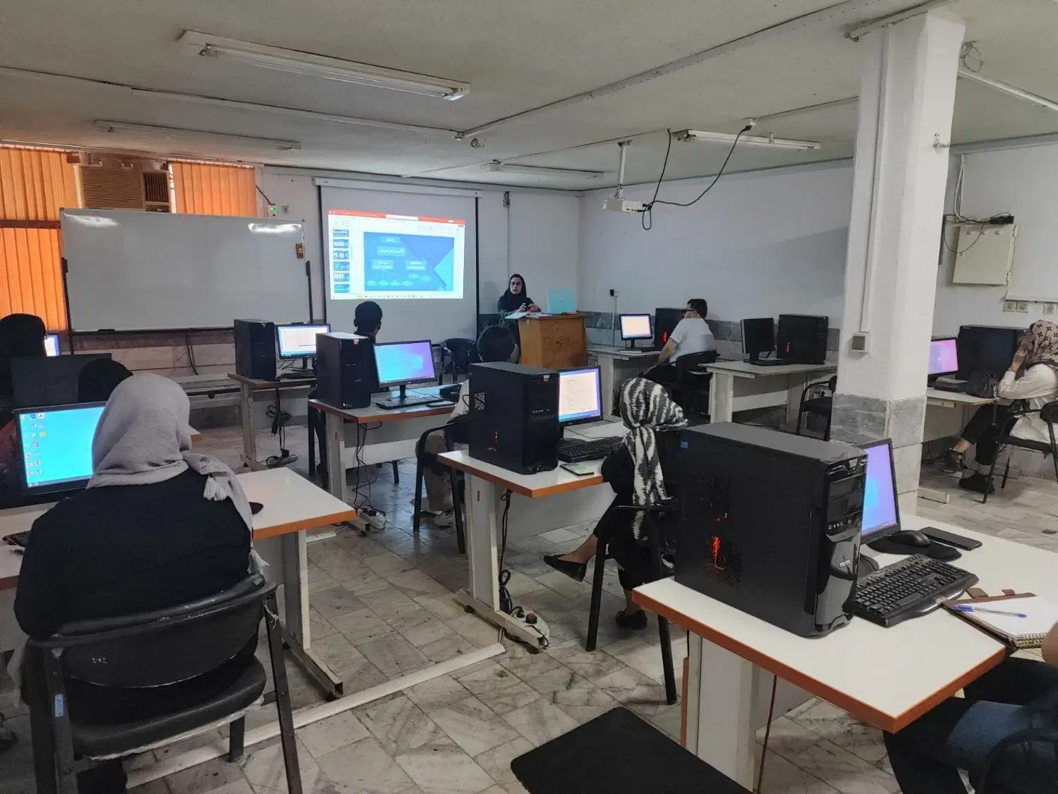 هوش مصنوعی+ دیپلم رسمی آموزش و پرورش آسان|خدمات آموزشی|بندرعباس, |دیوار