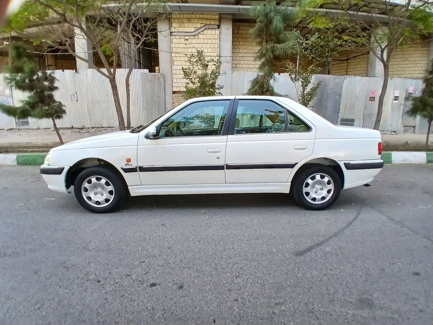 پارس ۹۰ داخل کرم|خودرو سواری و وانت|قم, نیروگاه|دیوار