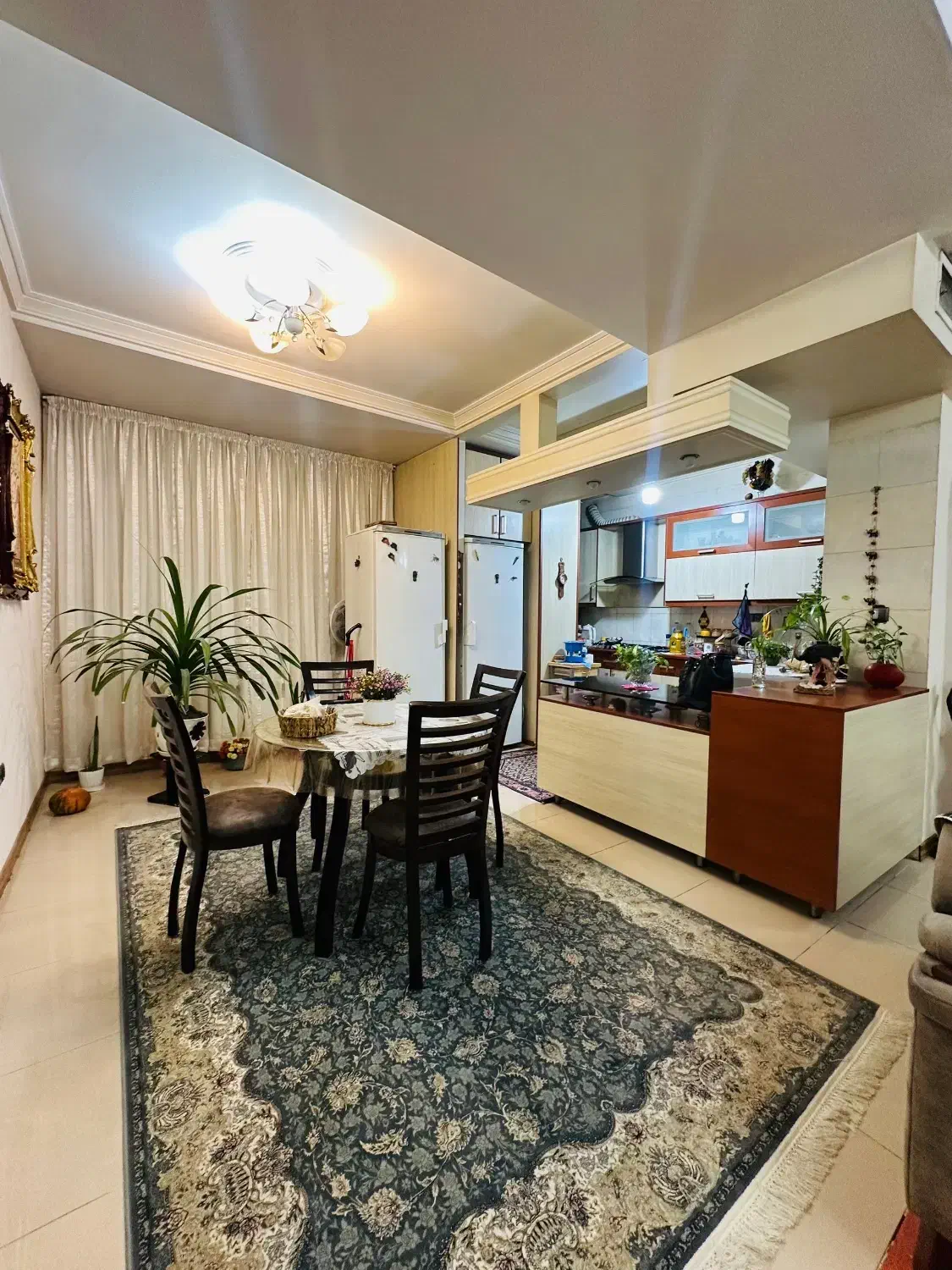 ۲ خوابه ، غربی، نورگیر ، میان طبقه|اجارهٔ آپارتمان|تهران, کوی بیمه|دیوار