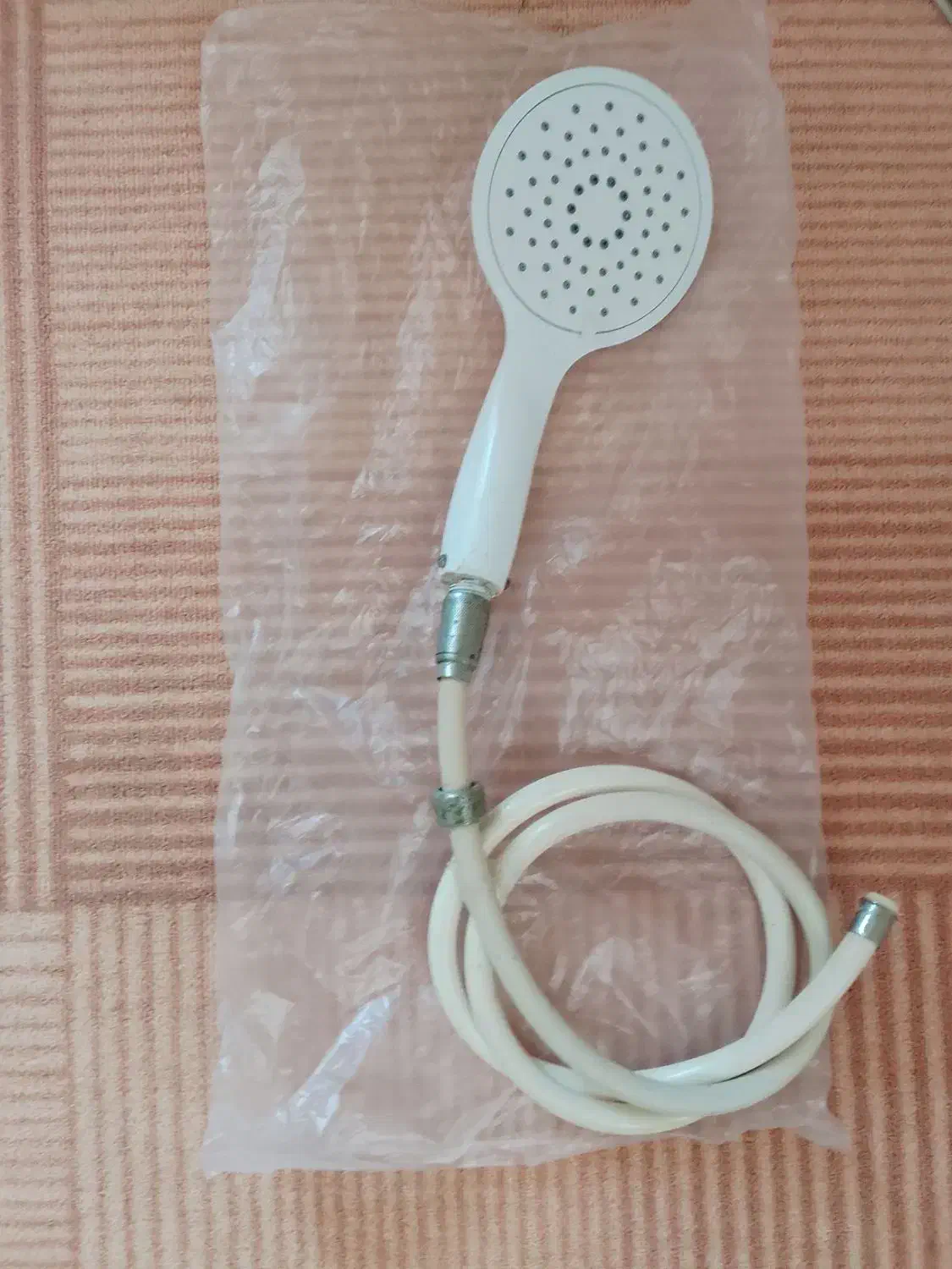 دوش و پایه حوله|لوازم حمام|گلبهار, شهر جدید گلبهار|دیوار