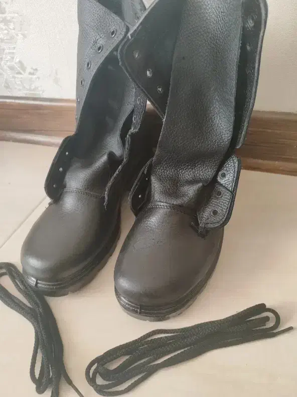 دوعددکفش سربازی نیروی انتظامی نو|کیف، کفش، کمربند|شادگان, |دیوار