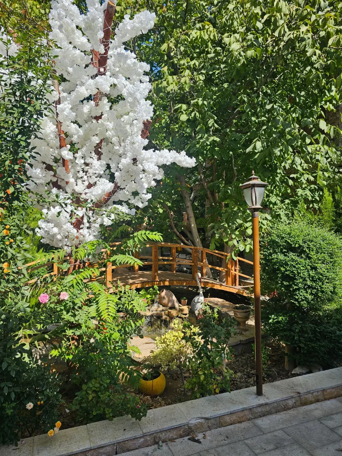 نیازمند نیرو جهت ظرفشو در رستوران|استخدام خدمات فروشگاه و رستوران|همایجان, |دیوار