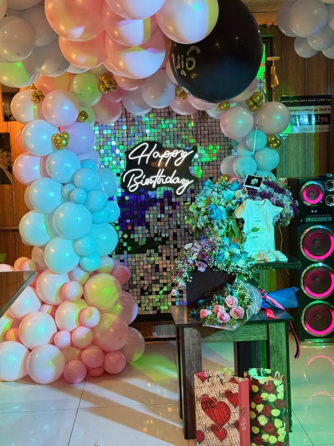 نیروی همکار در کافی شاپ|استخدام خدمات فروشگاه و رستوران|یزد, |دیوار