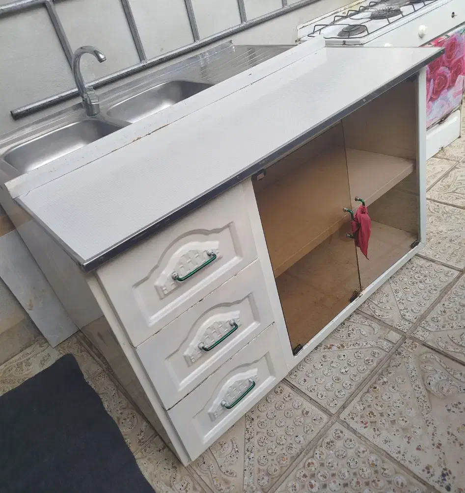 یک عدد سینک ظرفشویی و یک عدد کابینت|مصالح و تجهیزات ساختمان|مراغه, |دیوار