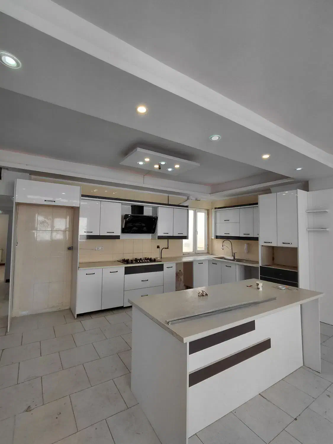 رهن واحد ۱۰۵ متری فاز ۸ پردیس (جهادنصر بالا)|اجارهٔ آپارتمان|پردیس, فاز ۸|دیوار