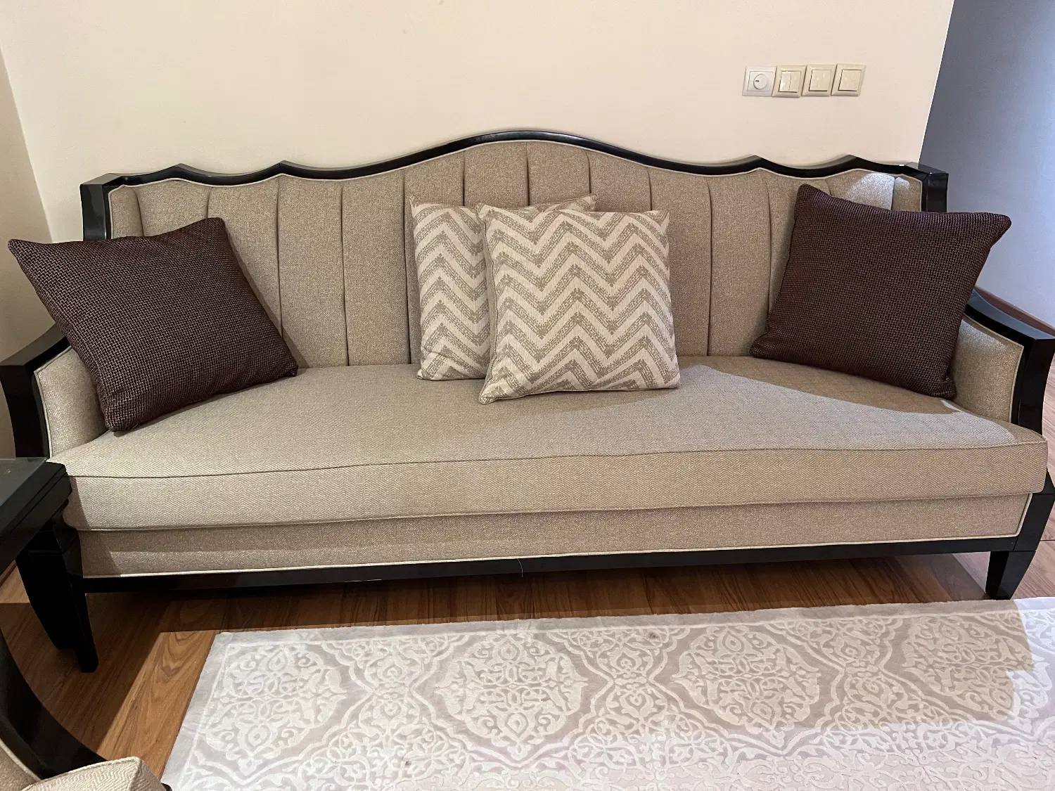 ست مبلمان ۸ نفره میزنهار خوری ۸ نفره از برند ایسا|مبلمان خانگی و میز عسلی|تهران, حکمت|دیوار