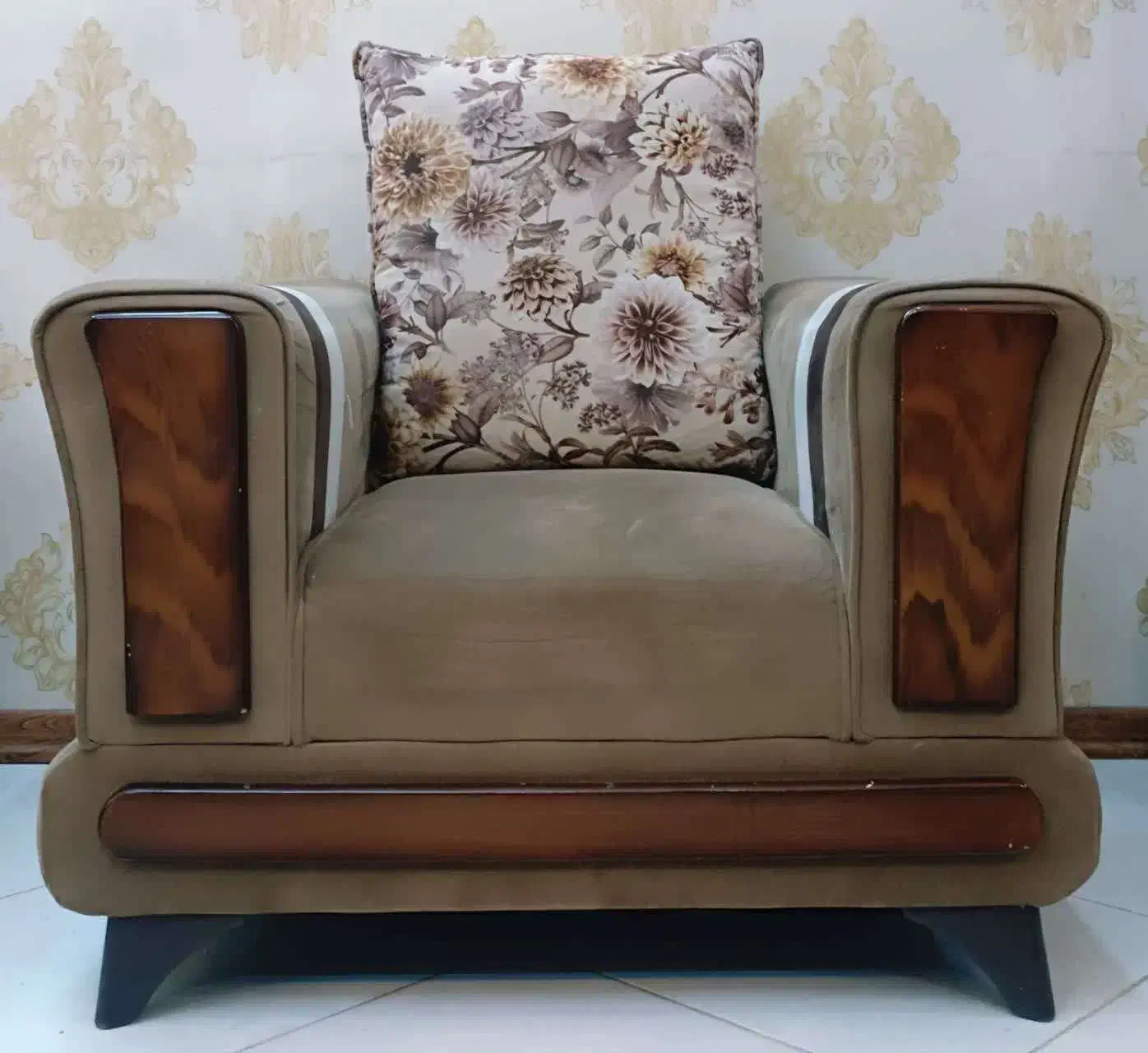 مبل ارزش خرید داره|مبلمان خانگی و میز عسلی|مشهد, نوید|دیوار