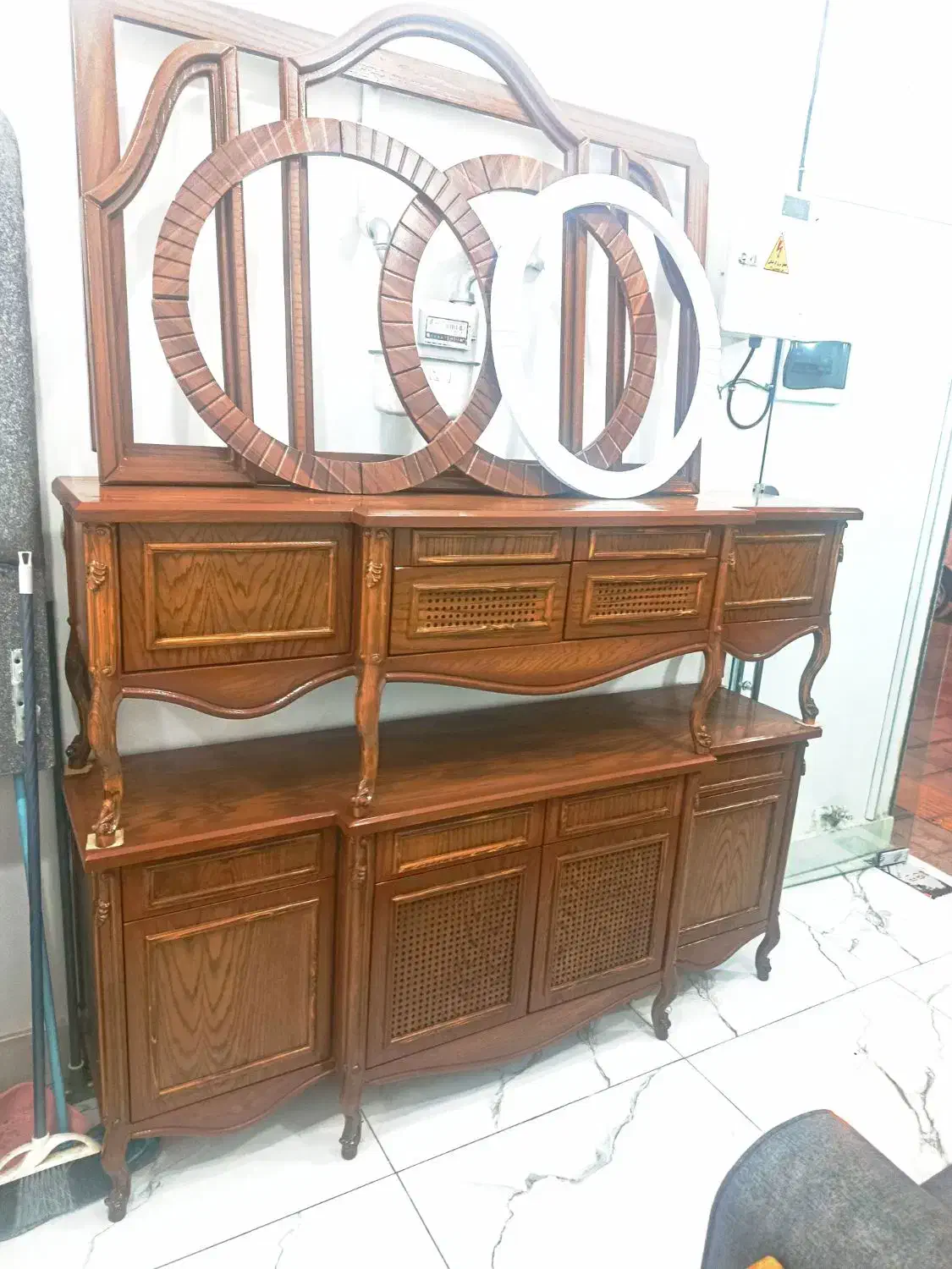 میزتلوزیون و کنسول|میز تلویزیون|تربت جام, تیپ ۳۸ زرهی تربت جام|دیوار