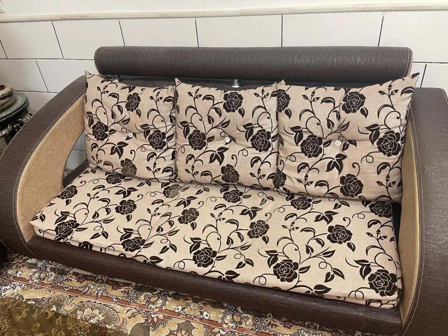 مبل ۷ نفره|مبلمان خانگی و میز عسلی|قم, صدوق|دیوار