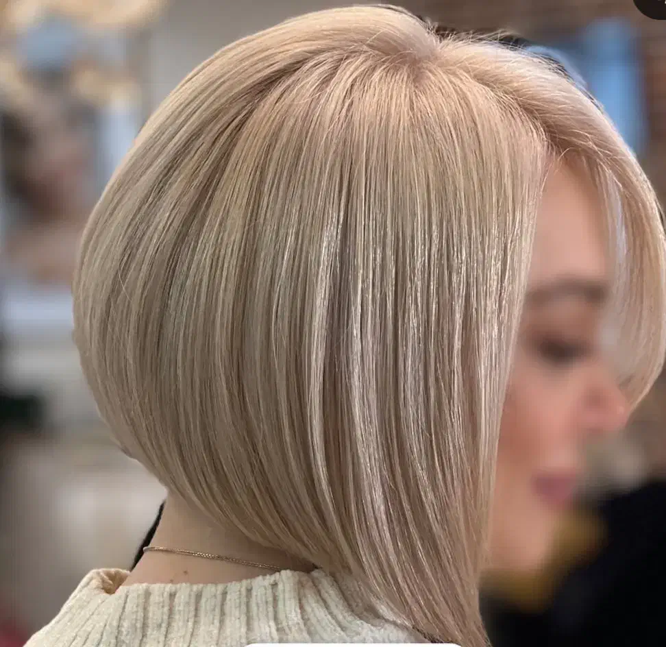 رنگ مو  ترکیبی و تخصصی|خدمات آرایشگری و زیبایی|بروجن, |دیوار