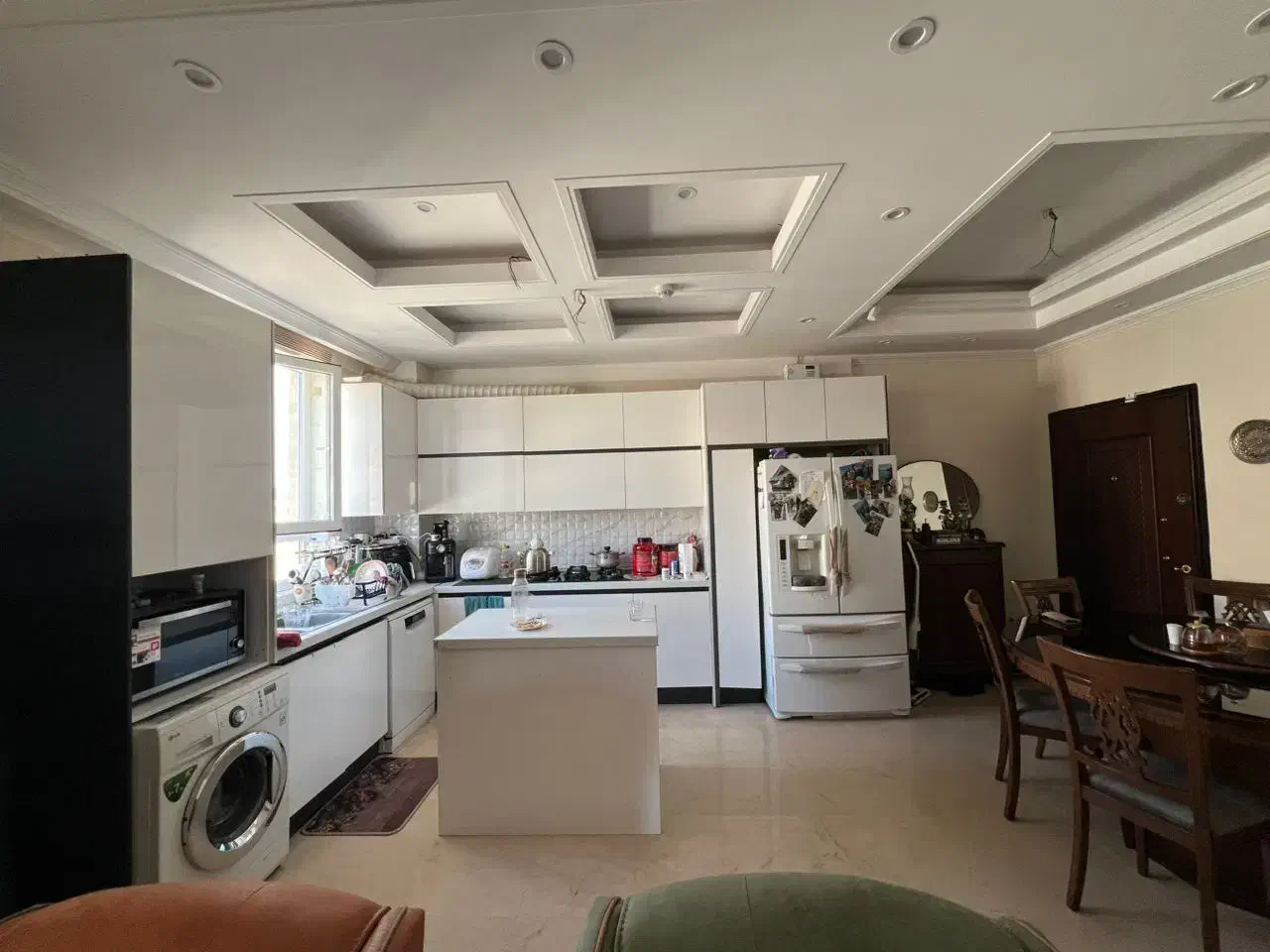 ۹۱ متر آپارتمان نوساز تهران ویلا