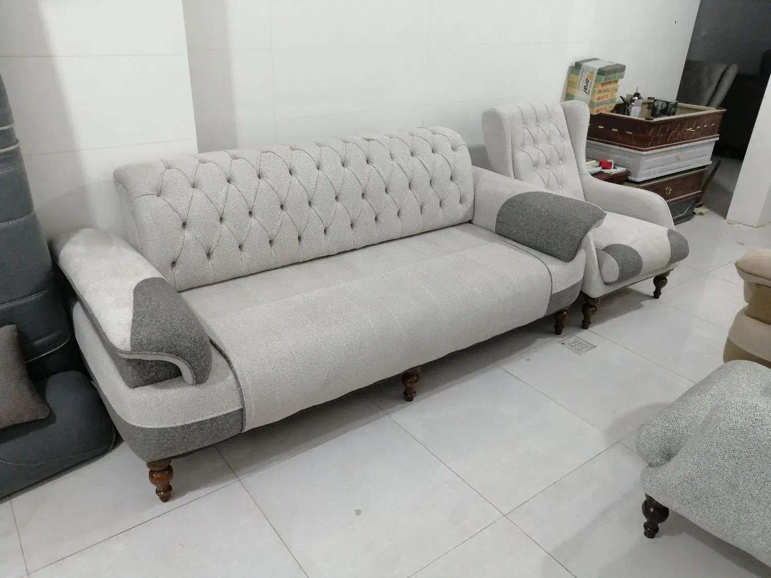 مبل هرمس قیمت کاملا واقعی میکانیزم|مبلمان خانگی و میز عسلی|مشهد, پنجتن|دیوار