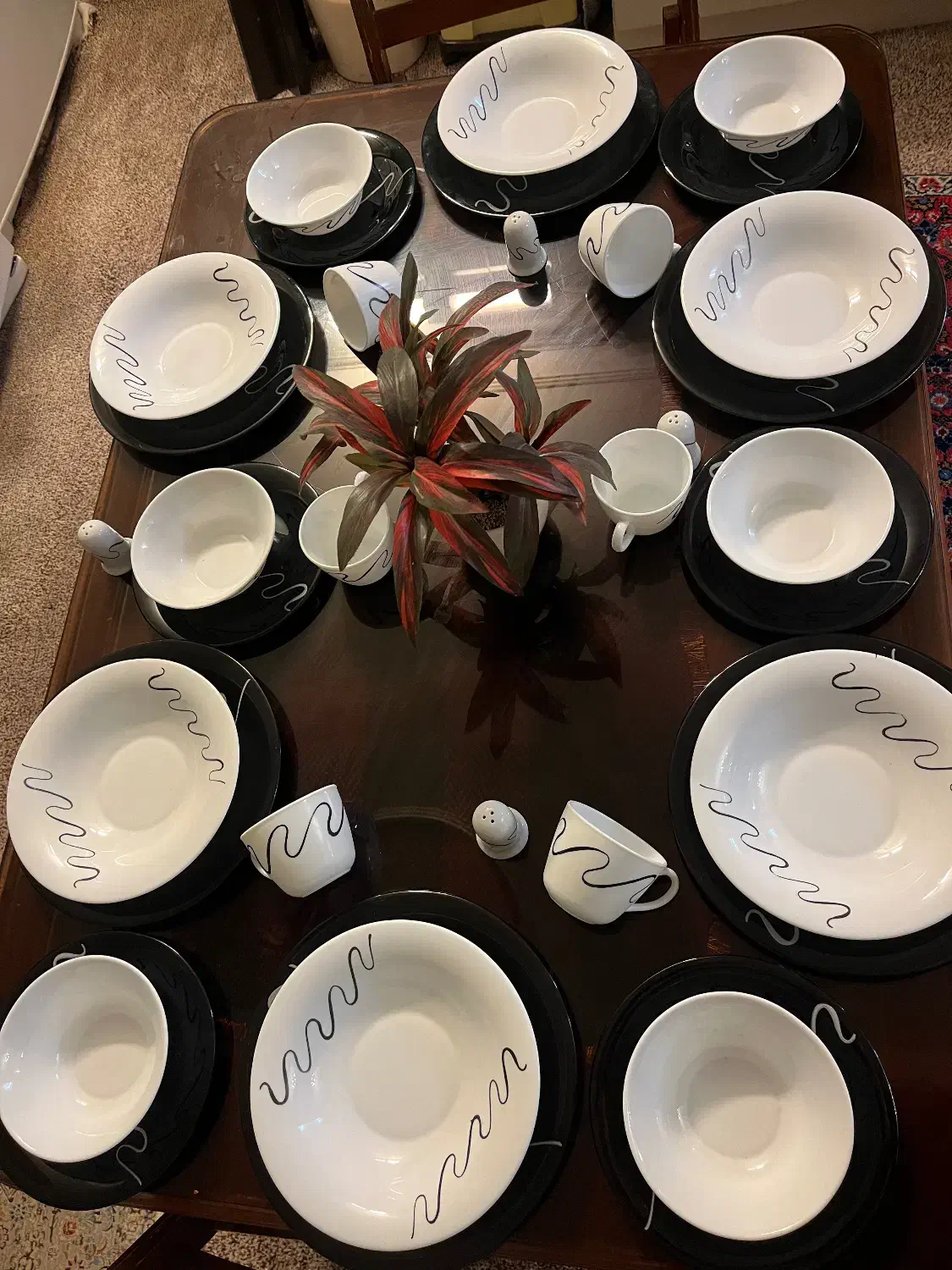 سرویس هجده نفره آرکوپال اسپانیایی|ظروف سرو و پذیرایی|قم, حنیف نژاد|دیوار