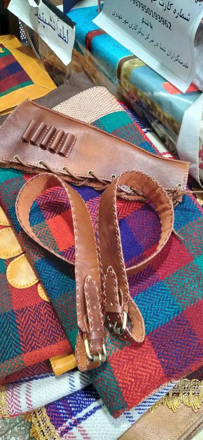 جلددوربین قنداق.بند.جلداسلحه وکمری چرمی دستدوز|کیف، کفش، کمربند|خرمآباد, |دیوار
