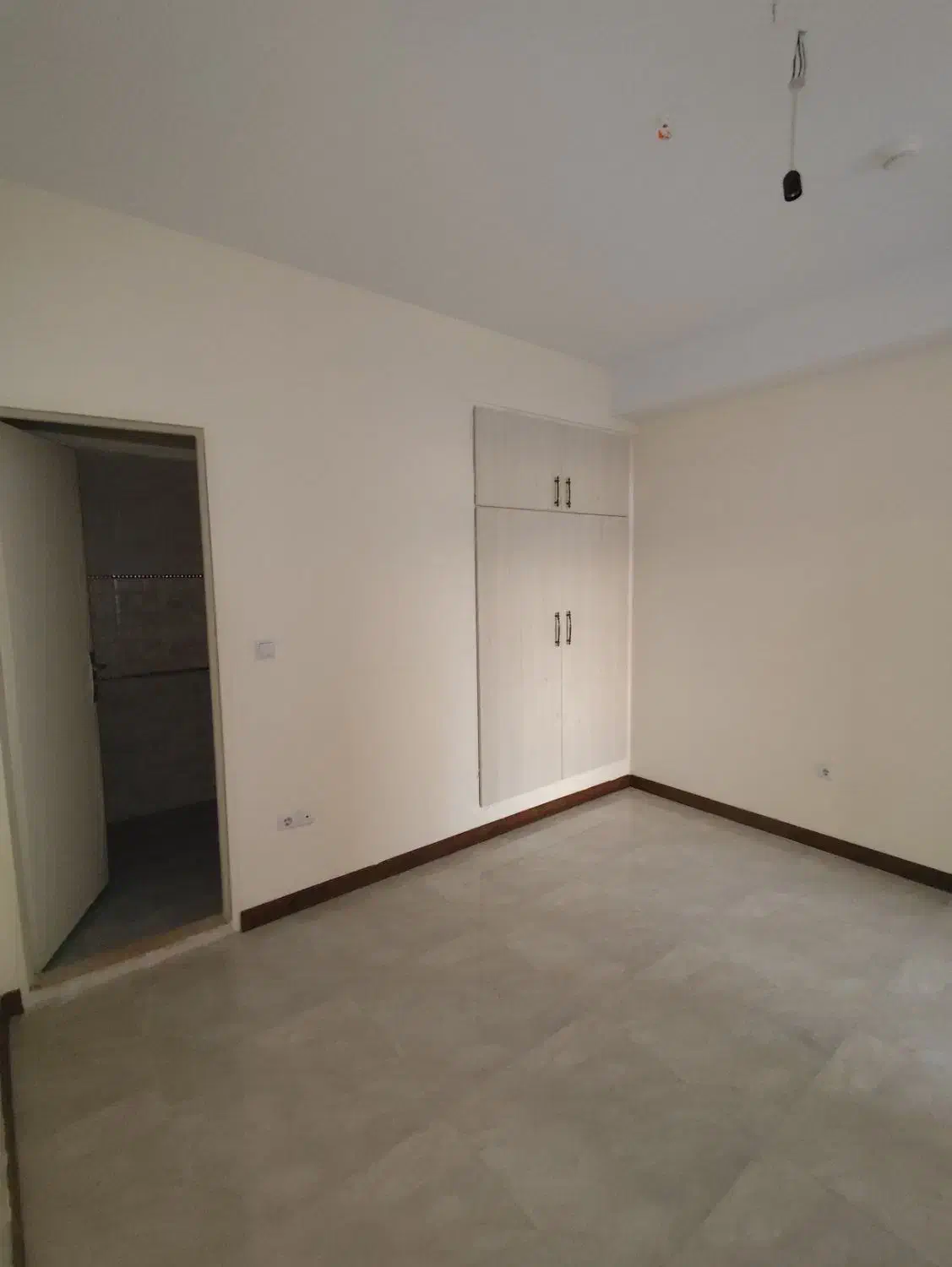 ۸۵متر ۲ خوابه/وردآورد/پنجره‌های قدی/بدون مشرف