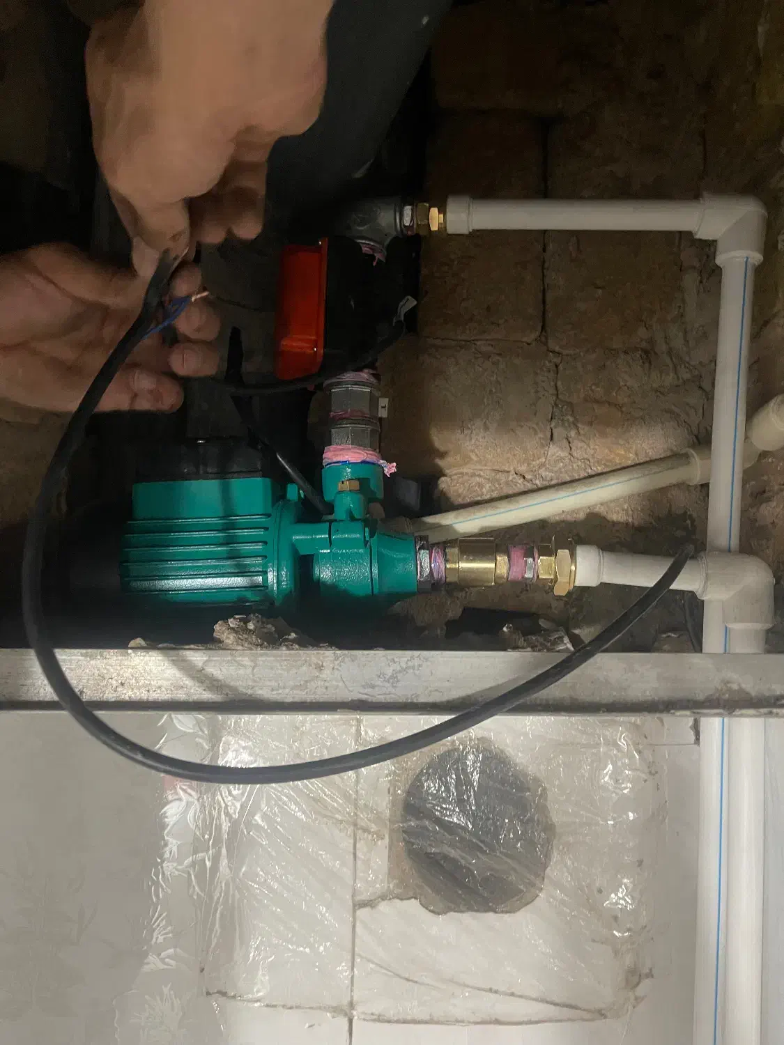 لوله کشی آب وفاظلاب تعمیر وتعویض شیرالات نصب پمپ|خدمات پیشه و مهارت|مشهد, آزادشهر|دیوار