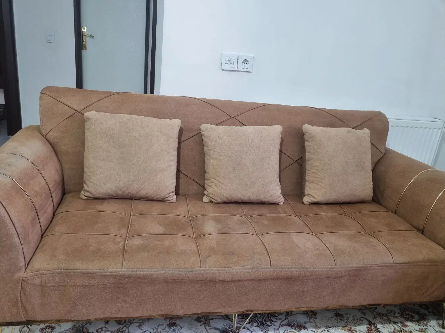 مبل|مبلمان خانگی و میز عسلی|شاهینشهر, خانه کارگر|دیوار