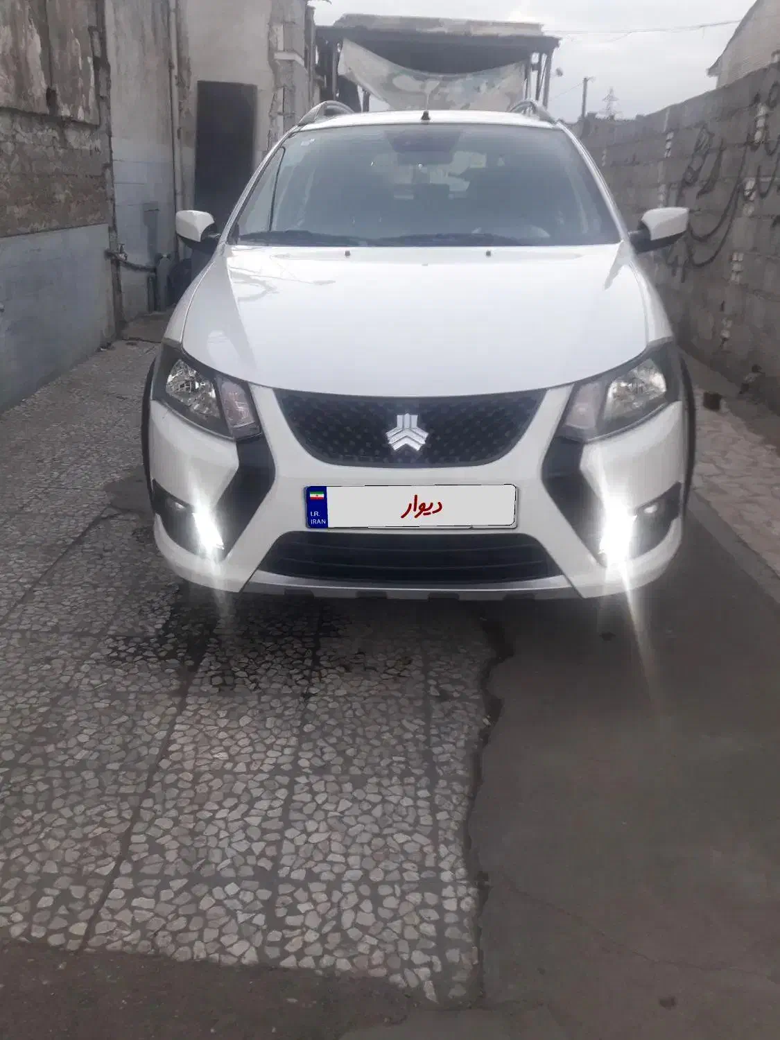 کوییک s 1402|خودرو سواری و وانت|رشت, استقامت ۱|دیوار