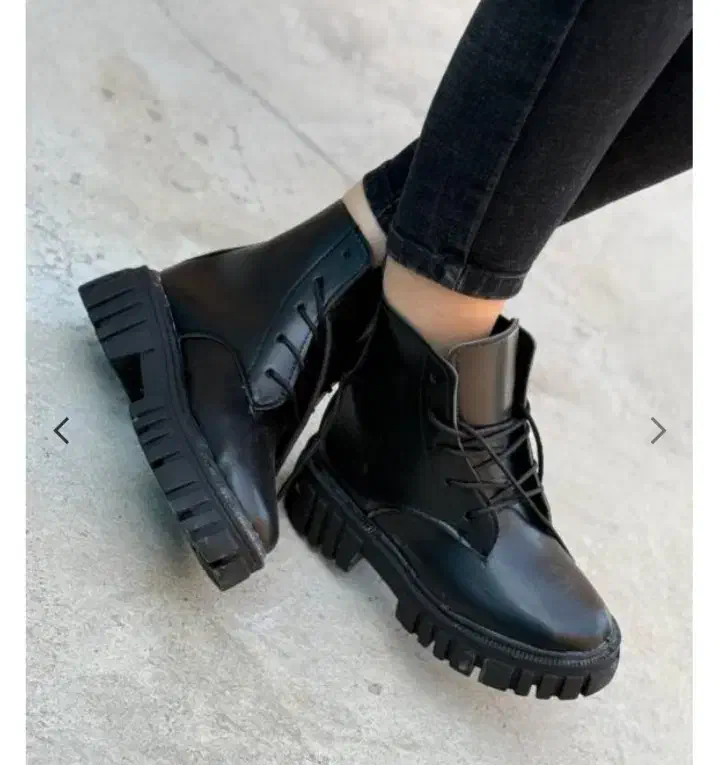 نیم بوت|کیف، کفش، کمربند|ایلام, |دیوار