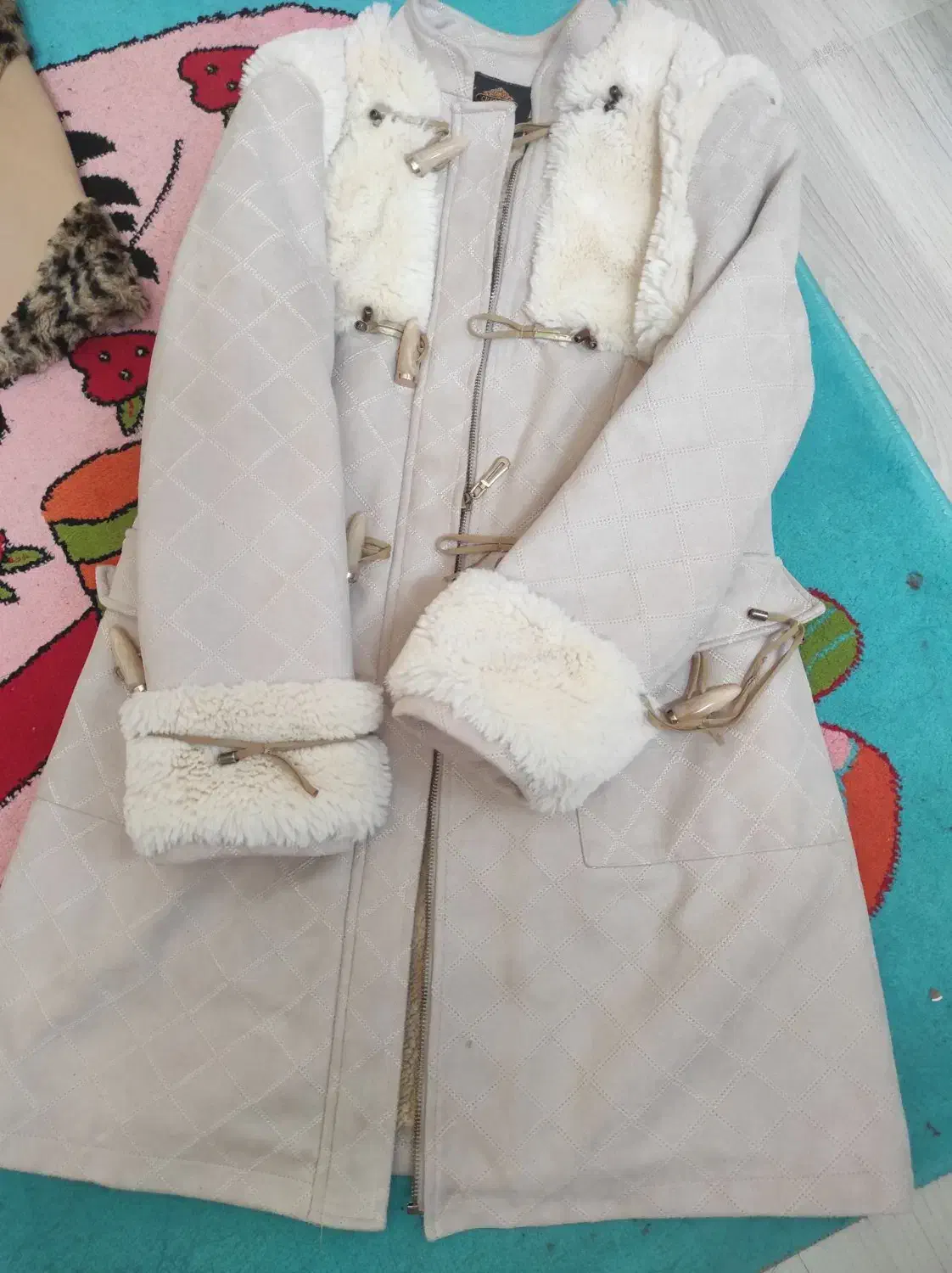 پالتو دو عدد|لباس|اردبیل, |دیوار