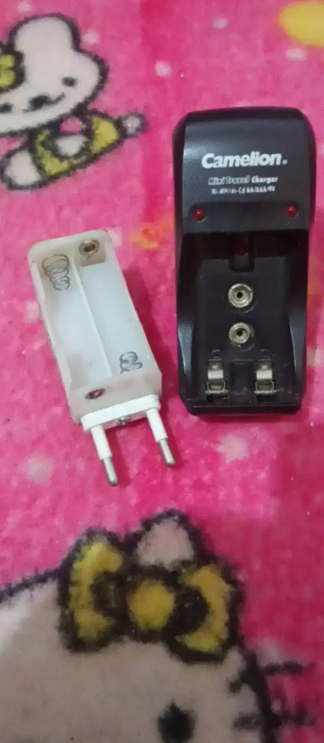 فروش فوری شارژر باطری قلمی در حد نو با رم ۸ سالم|لوازم جانبی موبایل و تبلت|هادی شهر, |دیوار