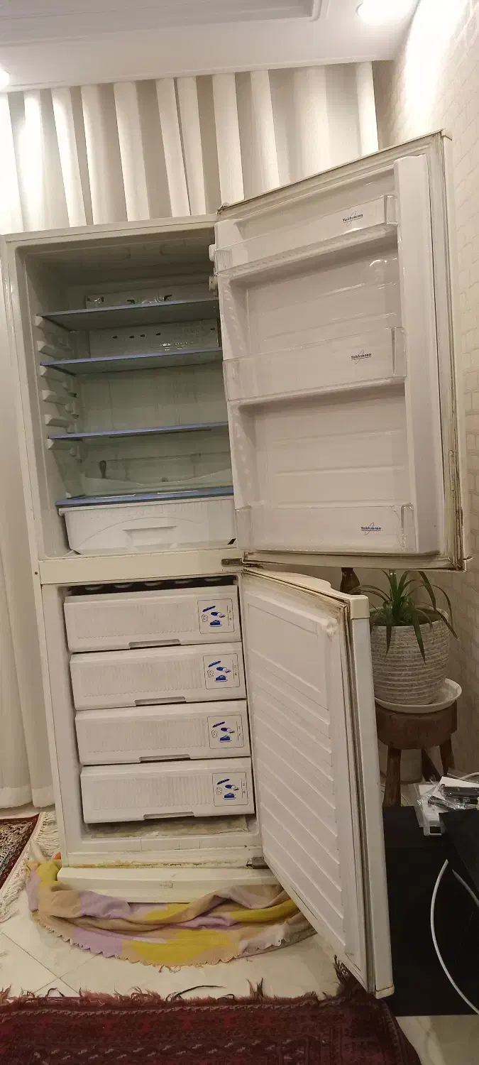 یخچال فریزر یخساران تمریز و سالم|یخچال و فریزر|کهریزک, |دیوار