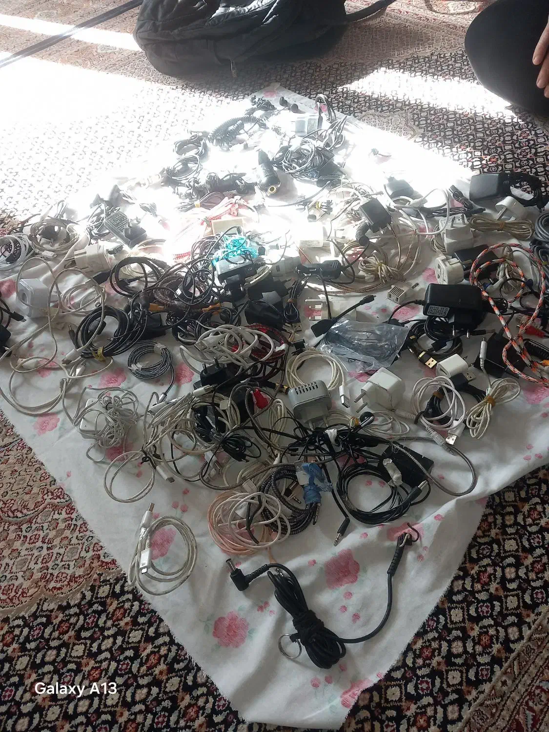 لوازم برقی و صوتی و تصویری|لوازم جانبی موبایل و تبلت|چهارباغ, |دیوار